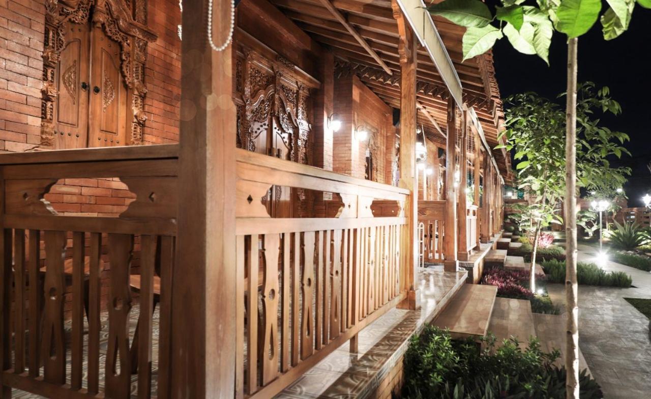 Joglo Jawa Jepara Exteriér fotografie