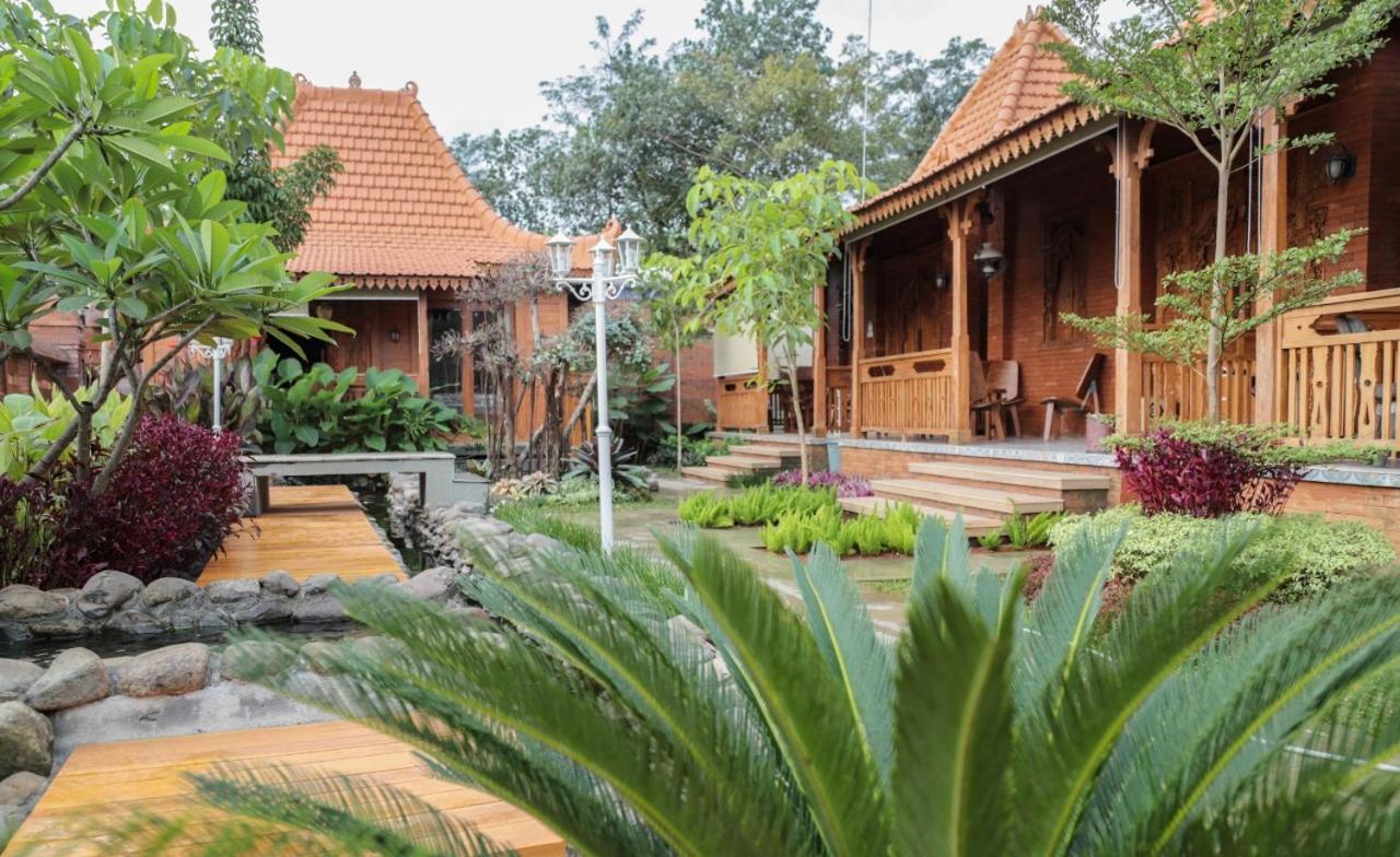 Joglo Jawa Jepara Exteriér fotografie